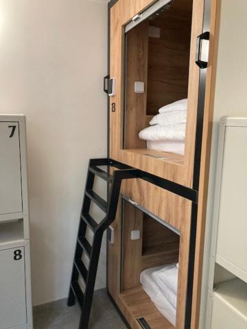 Capsule Hostel Andel Centre Spirit براغ المظهر الخارجي الصورة
