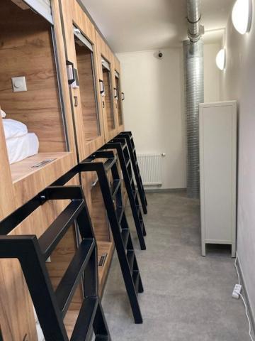 Capsule Hostel Andel Centre Spirit براغ المظهر الخارجي الصورة