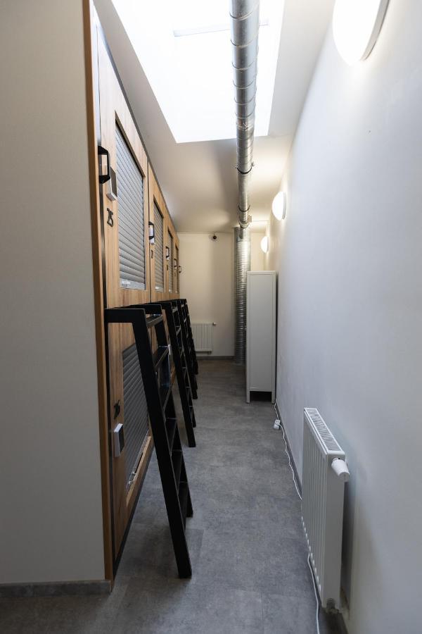 Capsule Hostel Andel Centre Spirit براغ المظهر الخارجي الصورة