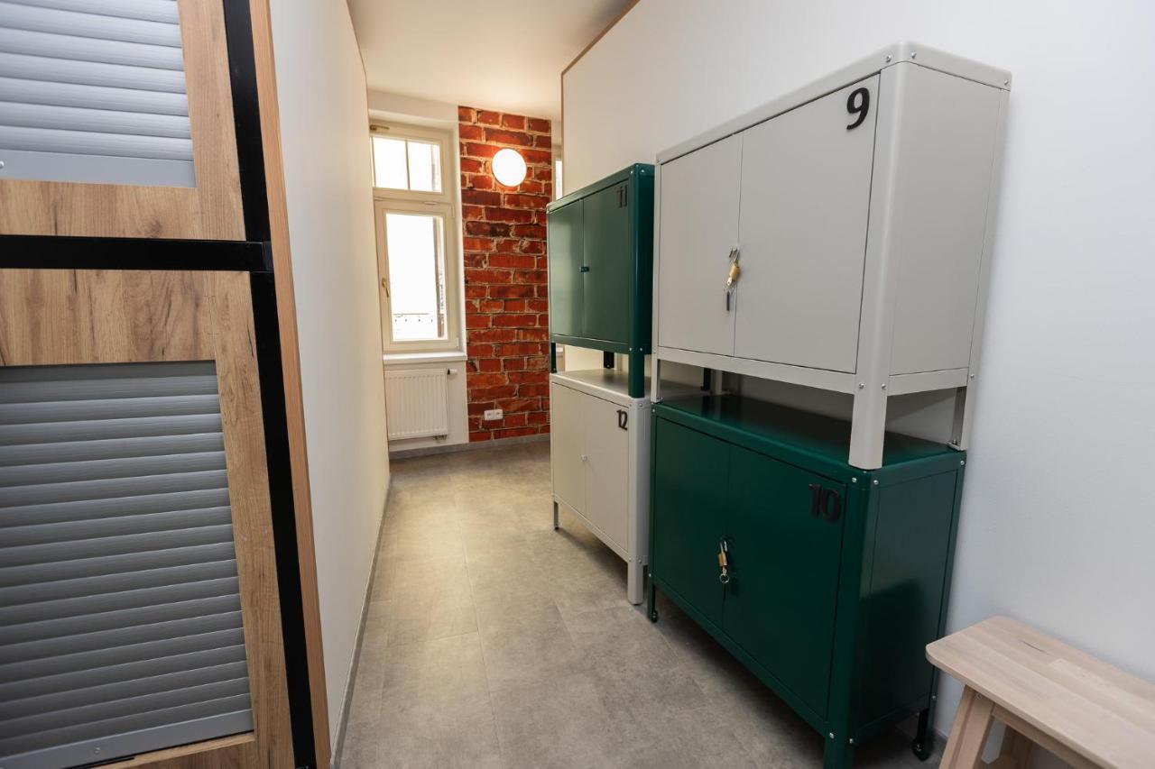Capsule Hostel Andel Centre Spirit براغ المظهر الخارجي الصورة